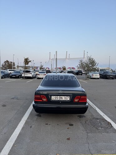 Mercedes E 240 1998, 377,000 km - 2.4 l - Bakı