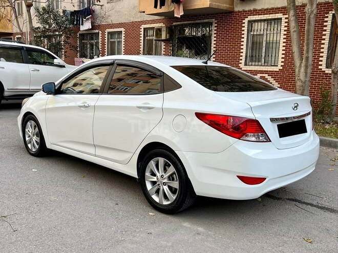 Hyundai Accent 2012, 218,000 km - 1.6 l - Bakı