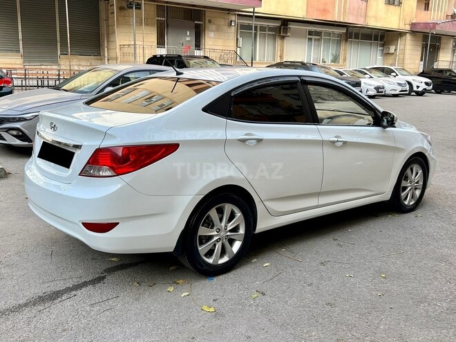 Hyundai Accent 2012, 218,000 km - 1.6 l - Bakı