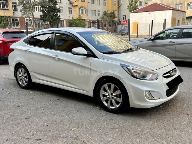 Hyundai Accent 2012, 218,000 km - 1.6 l - Bakı