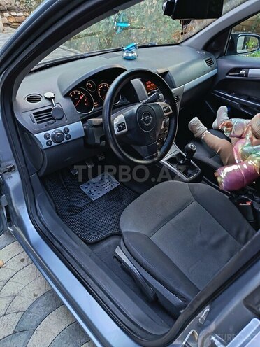 Opel Astra 2006, 337,000 km - 1.4 l - Ağcabədi