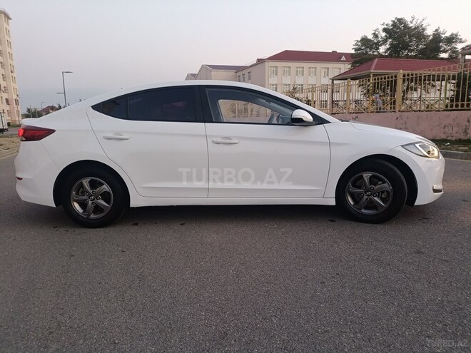 Hyundai Avante 2016, 132,000 km - 1.6 l - Bakı