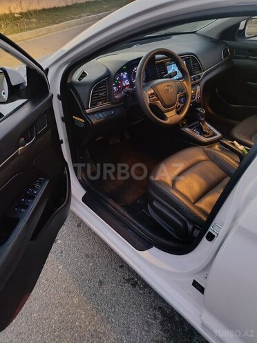 Hyundai Avante 2016, 132,000 km - 1.6 l - Bakı
