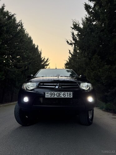 Mitsubishi L200 2014, 275,735 km - 2.5 l - Bakı