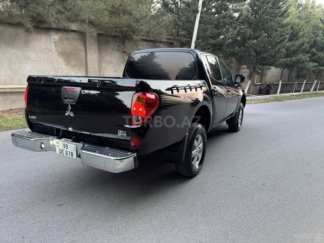 Mitsubishi L200 2014, 275,735 km - 2.5 l - Bakı