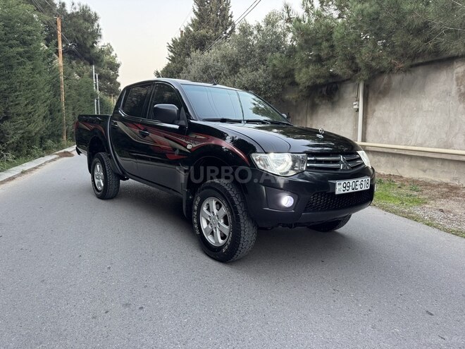 Mitsubishi L200 2014, 275,735 km - 2.5 l - Bakı
