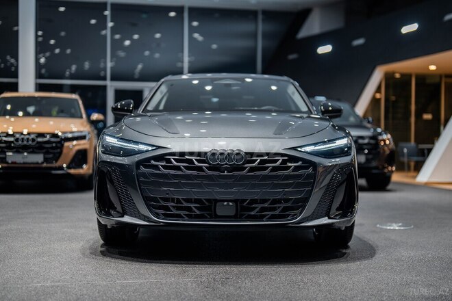 Audi A6-4