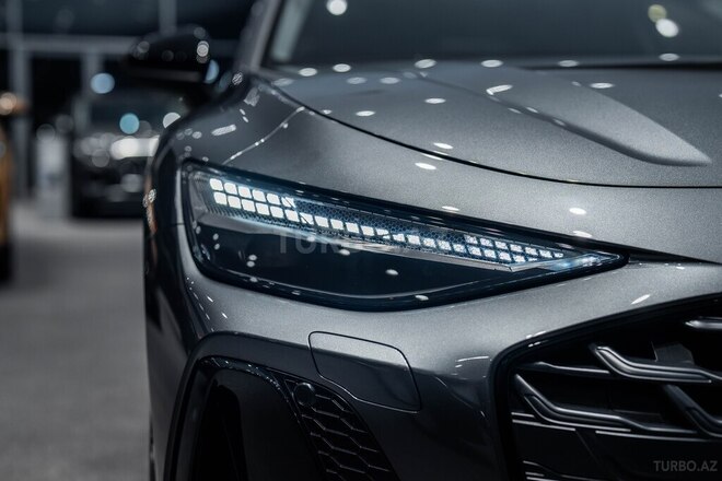 Audi A6-5
