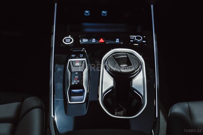 Audi A6-16