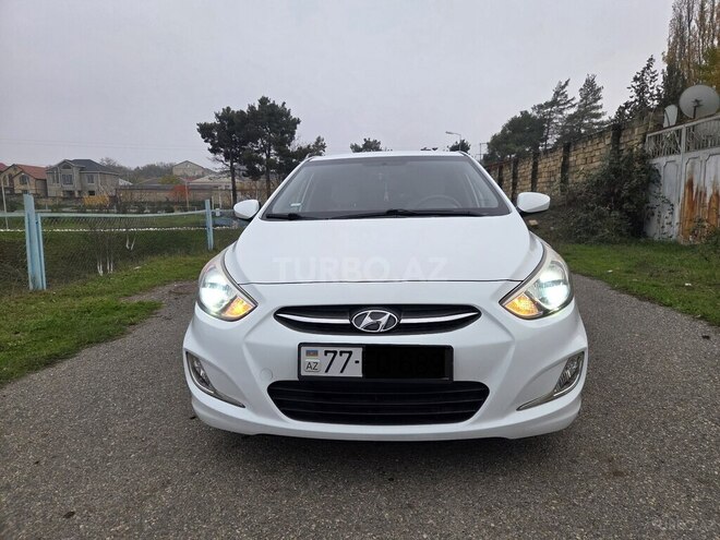 Hyundai Accent 2015, 141,622 km - 1.6 л - Quba