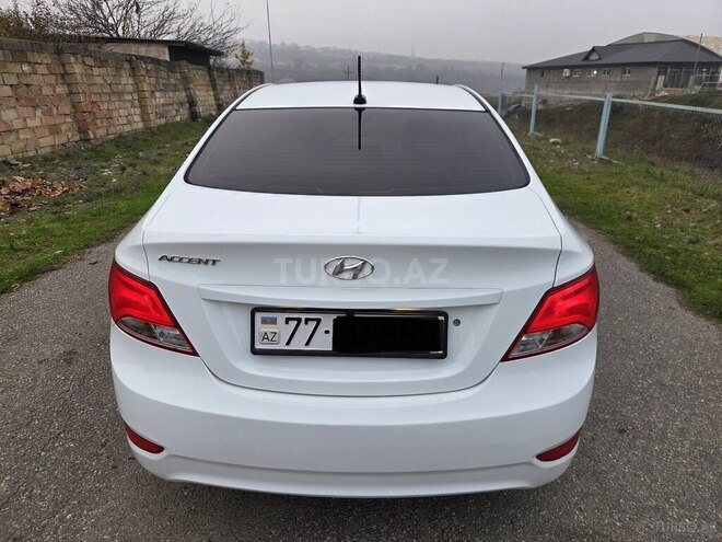Hyundai Accent 2015, 141,622 km - 1.6 л - Quba