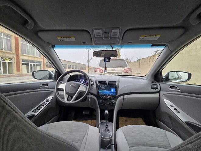 Hyundai Accent 2015, 141,622 km - 1.6 л - Quba
