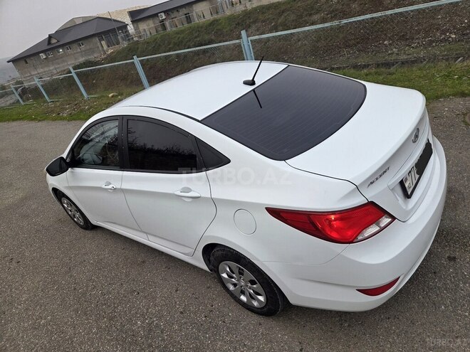 Hyundai Accent 2015, 141,622 km - 1.6 л - Quba