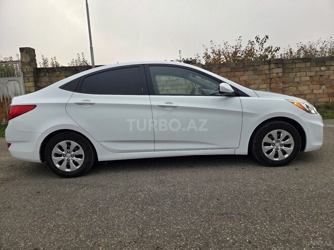 Hyundai Accent 2015, 141,622 km - 1.6 л - Quba