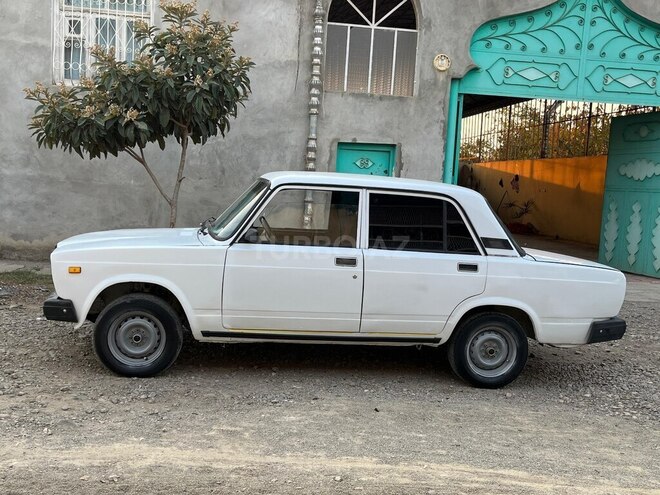 LADA (VAZ) 2107 2006, 200,000 km - 1.6 l - Tovuz