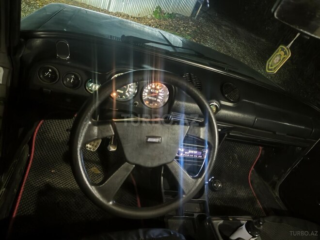 LADA (VAZ) 2106 1995, 200,000 km - 1.6 l - Quba
