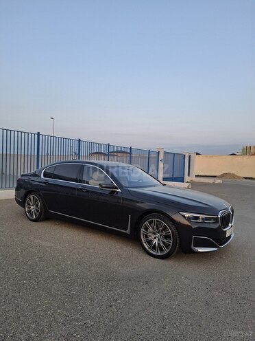 BMW 750-3