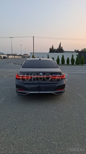 BMW 750-5