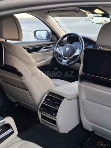 BMW 750-10