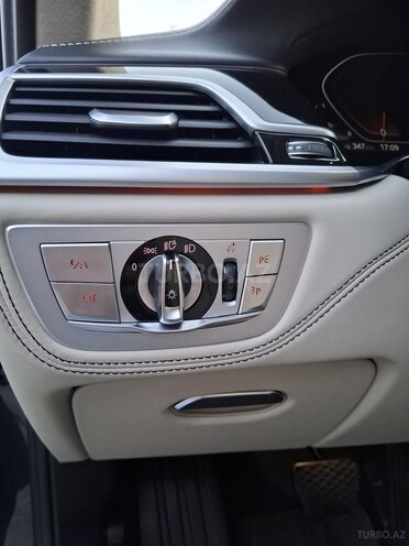 BMW 750-16
