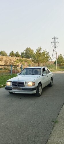 Mercedes E 200 1993, 216,000 km - 2.0 l - Şirvan