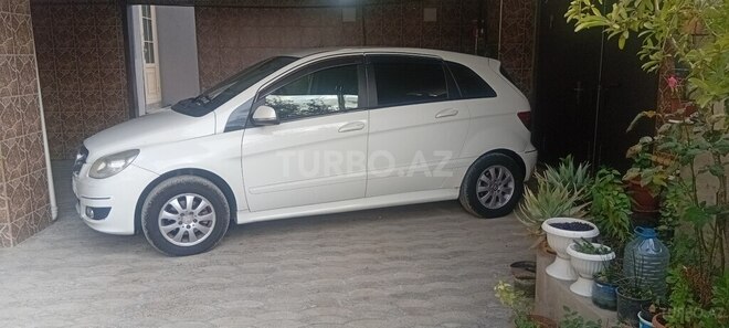 Mercedes B 170 2008, 270,000 km - 1.7 л - Bakı