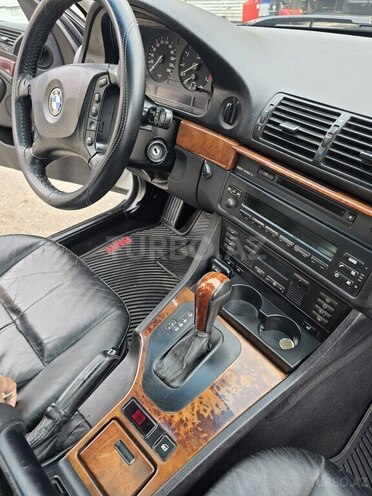BMW 525 2002, 187,000 km - 2.5 l - Sumqayıt