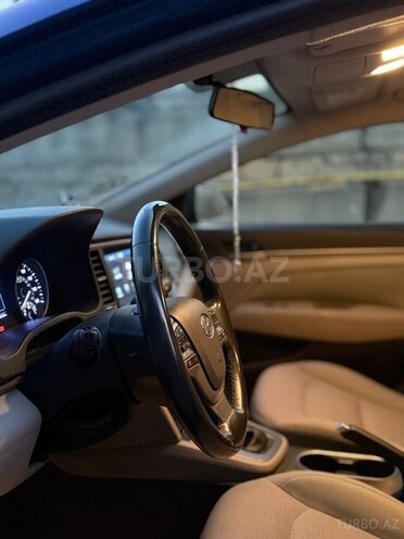 Hyundai Elantra 2017, 94,000 km - 2.0 l - Bakı