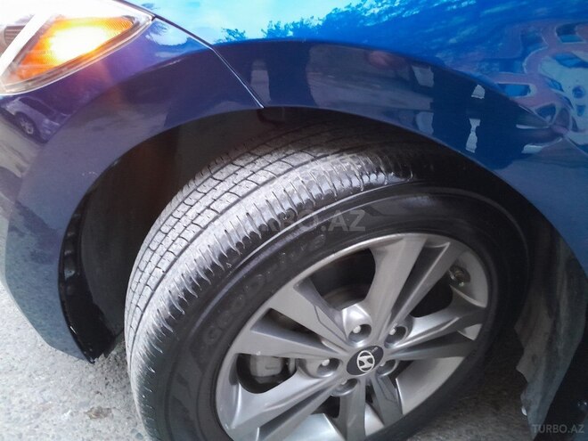 Hyundai Elantra 2018, 71,300 km - 2.0 л - Sumqayıt