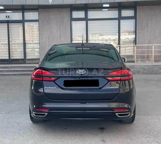 Ford Fusion (North America) 2017, 140,000 km - 2.0 л - Bakı