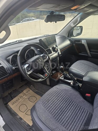 Toyota Land Cruiser Prado 2010, 242,900 km - 2.7 л - Bakı