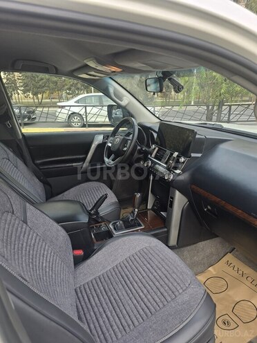 Toyota Land Cruiser Prado 2010, 242,900 km - 2.7 л - Bakı