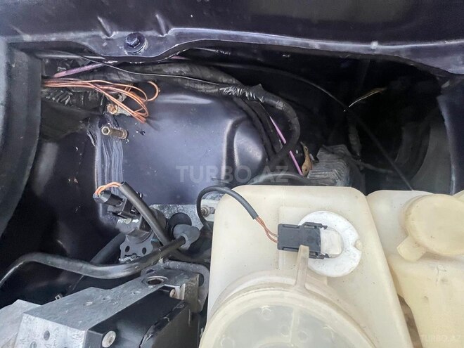 Mercedes E 240 1999, 327,000 km - 2.4 l - Bakı