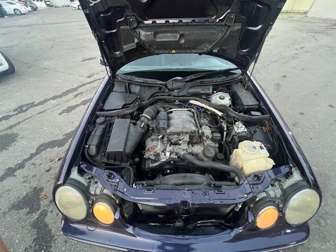 Mercedes E 240 1999, 327,000 km - 2.4 l - Bakı