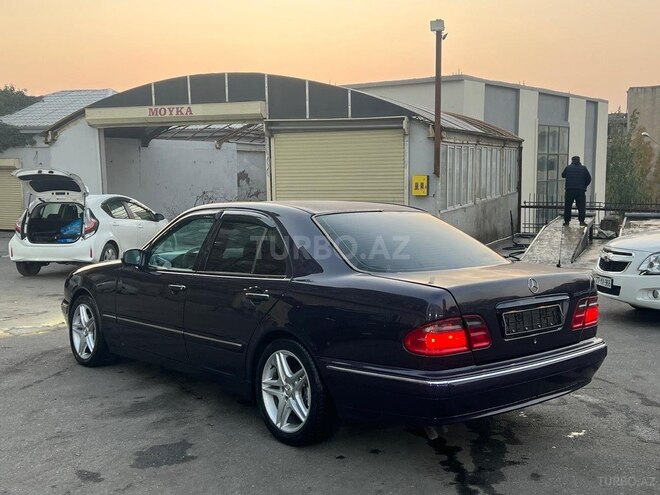Mercedes E 240 1999, 327,000 km - 2.4 l - Bakı