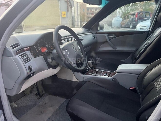 Mercedes E 240 1999, 327,000 km - 2.4 l - Bakı