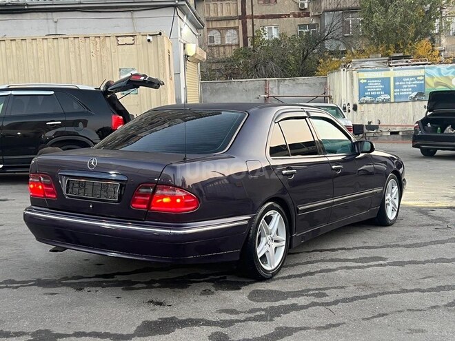 Mercedes E 240 1999, 327,000 km - 2.4 l - Bakı