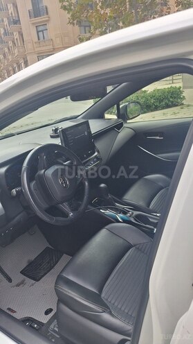 Toyota Corolla 2019, 68,500 km - 1.8 л - Bakı