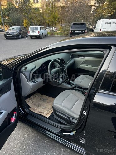 Hyundai Elantra 2019, 87,100 km - 2.0 l - Bakı