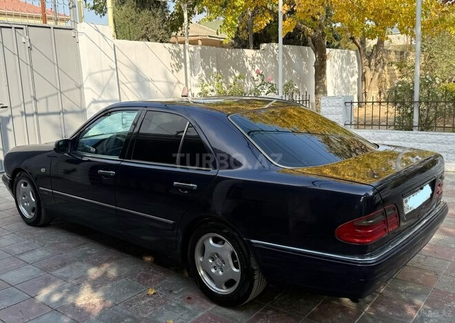 Mercedes E 240 1997, 250,000 km - 2.4 l - Bakı