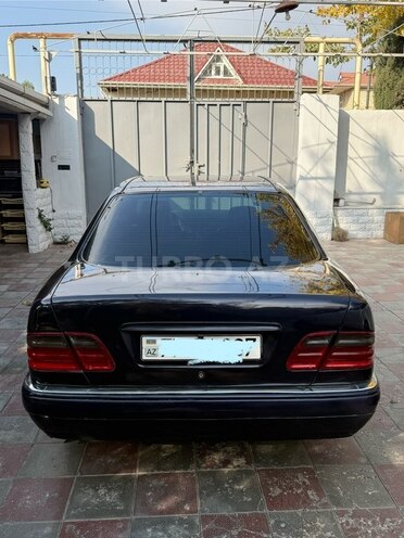 Mercedes E 240 1997, 250,000 km - 2.4 l - Bakı
