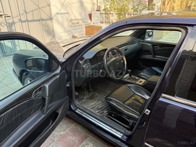 Mercedes E 240 1997, 250,000 km - 2.4 l - Bakı