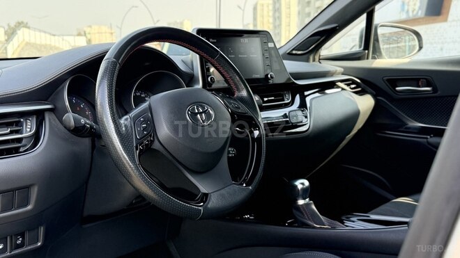 Toyota C-HR 2022, 33,300 km - 2.0 l - Bakı