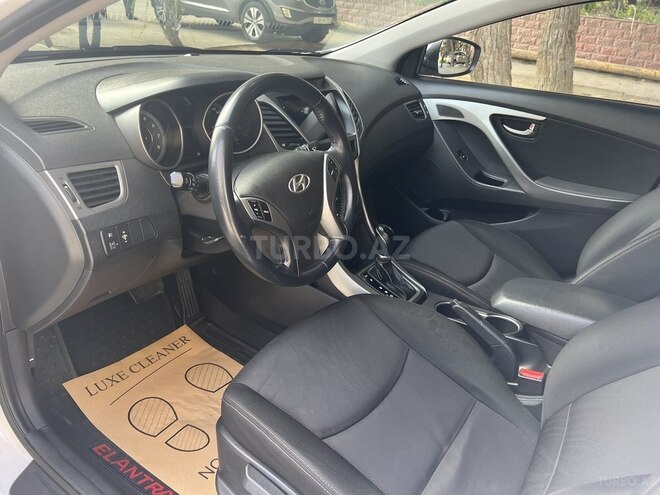 Hyundai Elantra 2015, 205,000 km - 1.6 l - Bakı