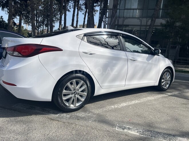 Hyundai Elantra 2015, 205,000 km - 1.6 l - Bakı