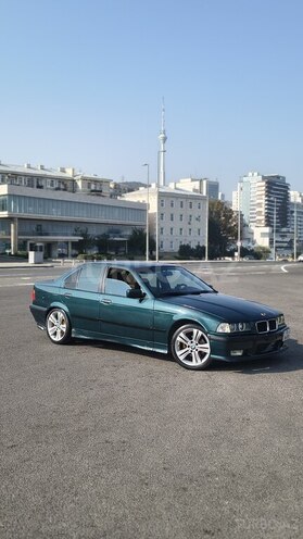BMW 318 1993, 296,000 km - 1.8 l - Bakı