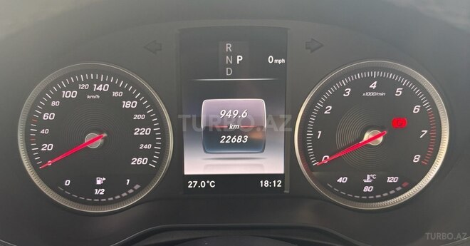Mercedes GLC 250 4MATIC 2018, 25,000 km - 2.0 l - Bakı