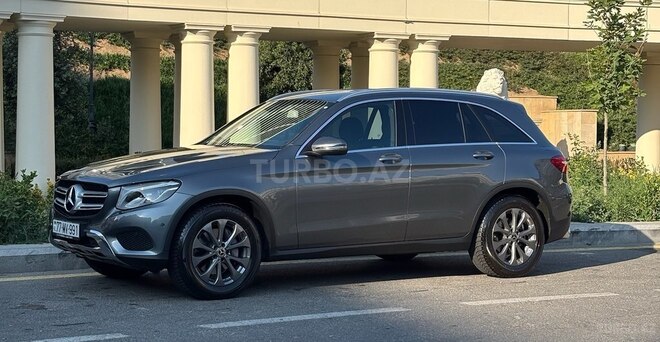 Mercedes GLC 250 4MATIC 2018, 25,000 km - 2.0 l - Bakı
