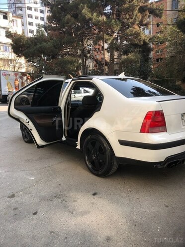 Volkswagen Jetta 2001, 156,400 km - 1.8 l - Bakı