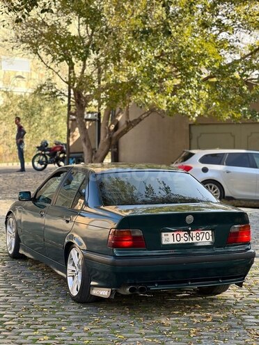 BMW 318 1993, 296,000 km - 1.8 l - Bakı